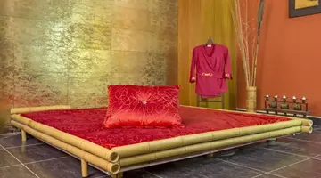 Royal Holiday Palace