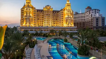 ROYAL HOLIDAY PALACE