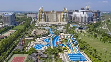 ROYAL HOLIDAY PALACE