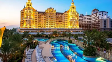 ROYAL HOLIDAY PALACE