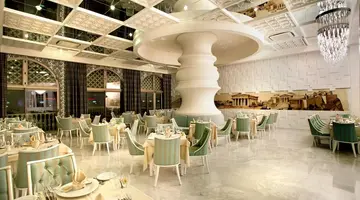 Royal Holiday Palace