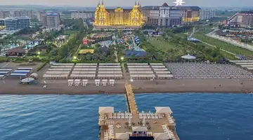 Royal Holiday Palace