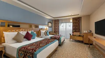 ROYAL HOLIDAY PALACE