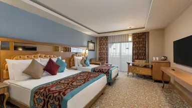 ROYAL HOLIDAY PALACE