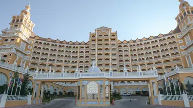 Royal Holiday Palace