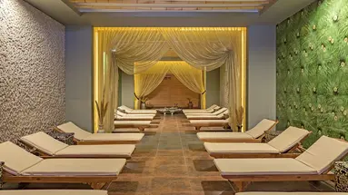 Royal Holiday Palace