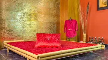 Royal Holiday Palace