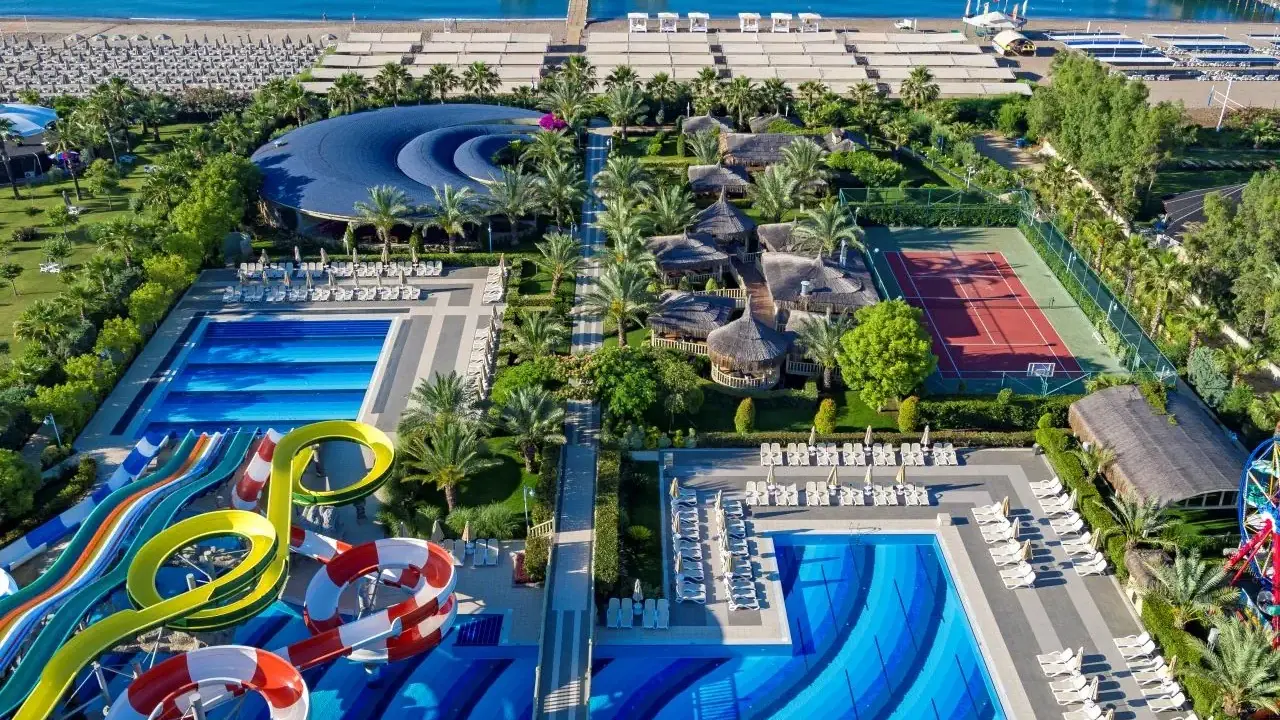 Royal Holiday Palace