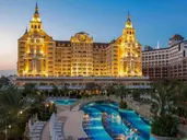 ROYAL HOLIDAY PALACE
