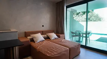 Royal Hotel and Suites