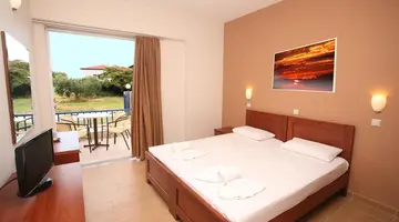 Royal Hotel and Suites
