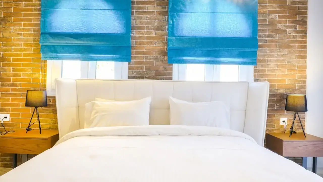 Royal Hotel and Suites