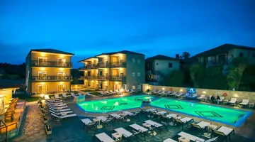 Royal Hotel and Suites