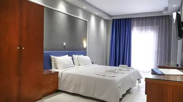 Royal Hotel and Suites