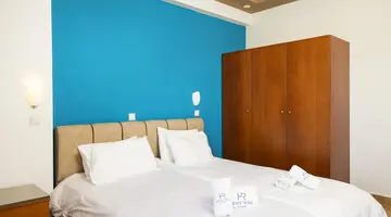 Royal Hotel and Suites