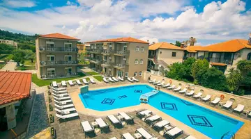 Royal Hotel and Suites