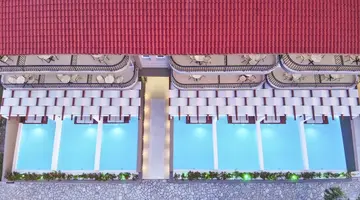 Royal Hotel and Suites