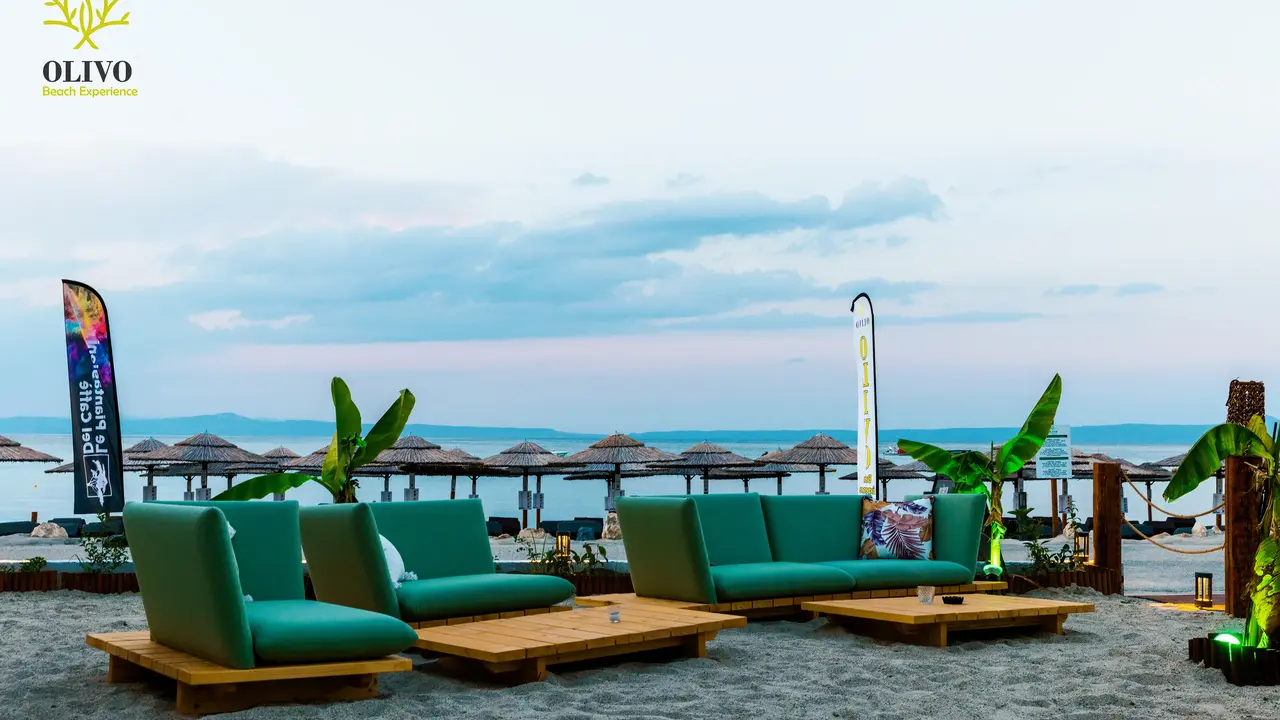 Royal Hotel and Suites