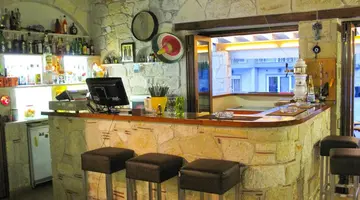Royal Hotel and Suites