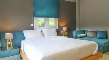Royal Hotel and Suites
