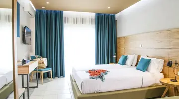 Royal Hotel and Suites