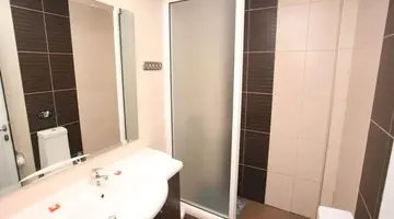 Royal Hotel and Suites