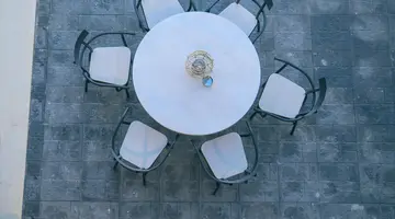 Royal Hotel and Suites