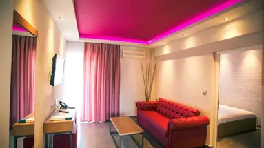 Royal Hotel and Suites