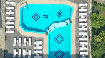 Royal Hotel and Suites