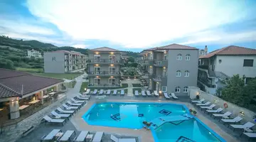 Royal Hotel and Suites