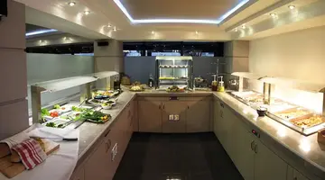 Royal Hotel and Suites
