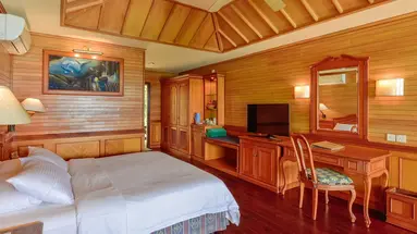 Royal Island Resort & Spa