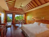 Royal Island Resort & Spa