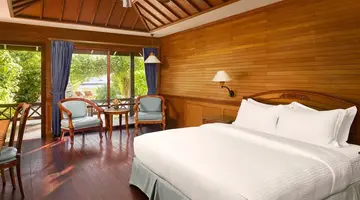 Royal Island Resort & Spa