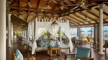 Royal Island Resort & Spa 