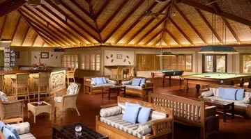 Royal Island Resort & Spa