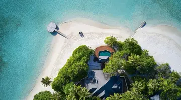 Royal Island Resort & Spa