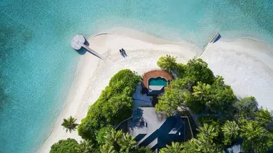 Royal Island Resort & Spa