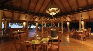 Royal Island Resort & Spa