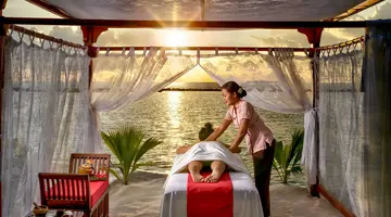 Royal Island Resort & Spa 