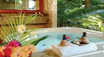 Royal Island Resort