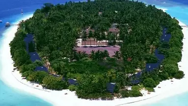 Royal Island Resort
