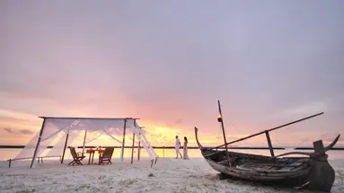 ROYAL ISLAND