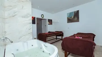 Royal Lagoons Resort and Aqua Park