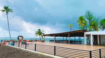 Royal Mandarin Hotel & Resort