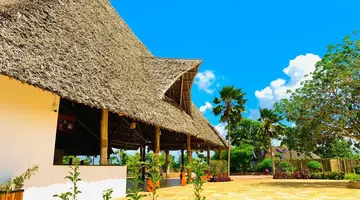 Royal Mandarin Hotel & Resort