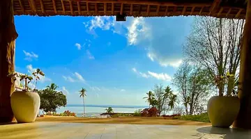 Royal Mandarin Hotel & Resort