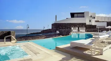 Royal Marina Suites Boutique Hotel