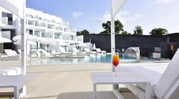 Royal Marina Suites Boutique Hotel