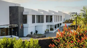 Royal Marina Suites Boutique Hotel